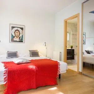 My Space Emirates - Fully Equipped Near The With Shared Pool Apartamento